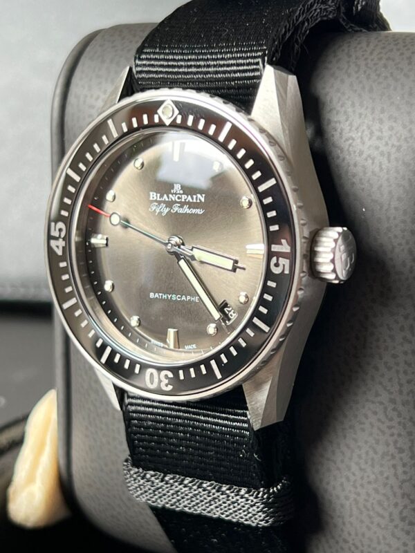 Blancpain Fifty Fathoms Bathyscaphe 5100B-1110-NABA 43mm 2025 - Afbeelding 2