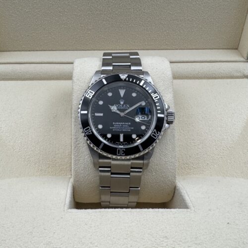 Rolex Submariner Date 16610 Black Dial 2005 Like New Full Set